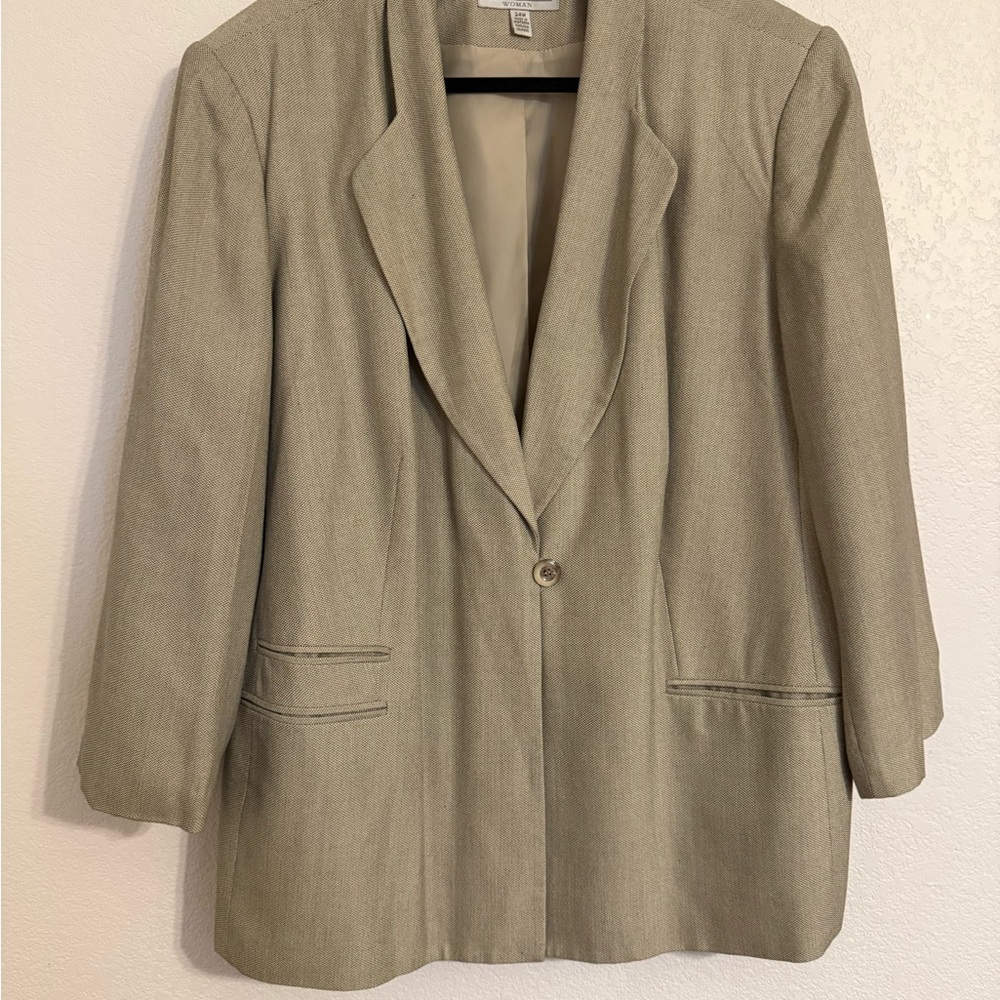 Dress Barn Tan Blazer with Notched Lapels and Relaxed Fit‎